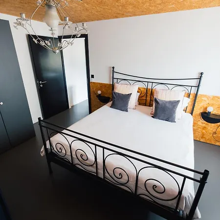 La Forge De Diogne - Luxury And Cosy B&B Alpine Lodge לינה וארוחת בוקר קראנס-מונטנה