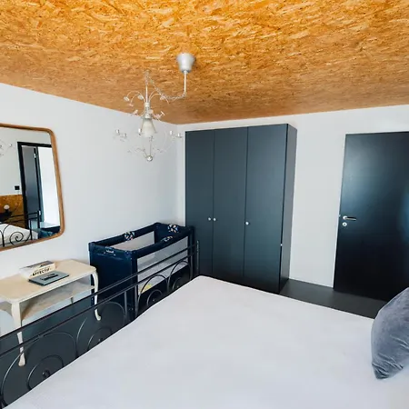 לינה וארוחת בוקר La Forge De Diogne - Luxury And Cosy B&B Alpine Lodge קראנס-מונטנה