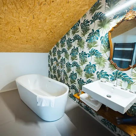 La Forge De Diogne Bed and Breakfast *